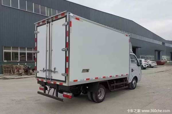 途逸T5冷藏车 夏日拉生鲜不用愁(图2)