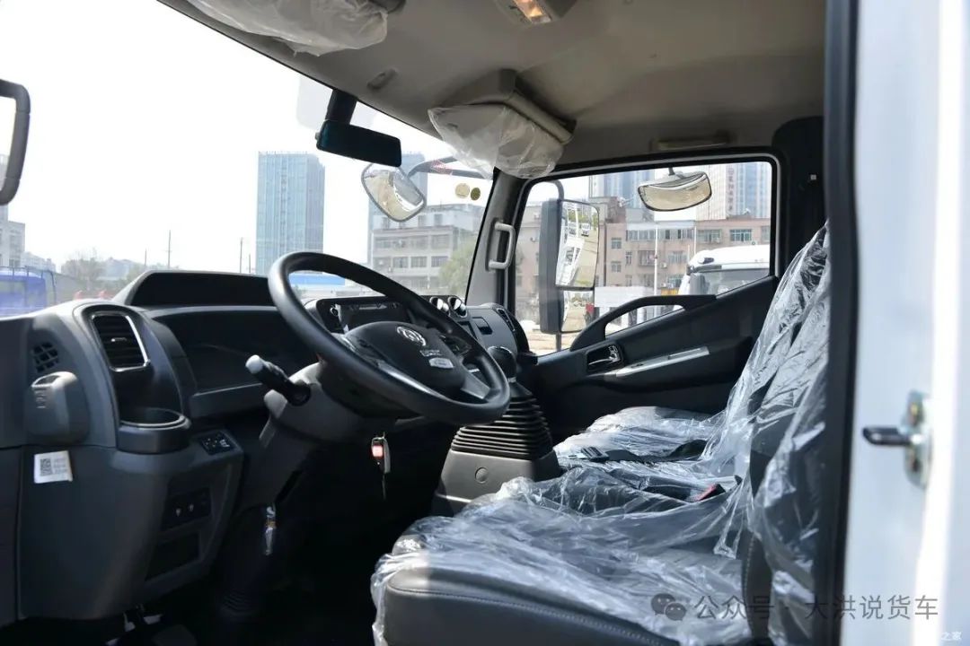 东风 凯普特星云K6 163马力 3.825米排半栏板轻卡(国六)(EQ1041S8CD2)驾驶室